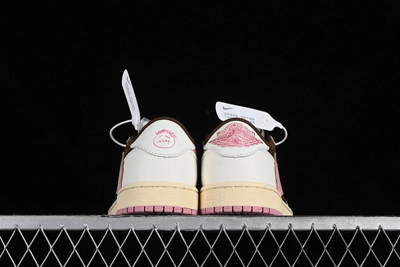 All categories Air Jordan Jordan series basketball shoes Air Jordan 1 Low Travis Scott x Air Jordan 1 Low OG AJ1 Joe 1 undercut low DZ4137-206